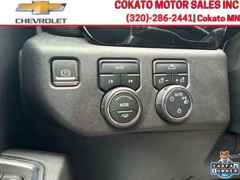 Used 2024 Chevrolet Silverado 1500 LT w/ Leather Package AWD/4WD image 18