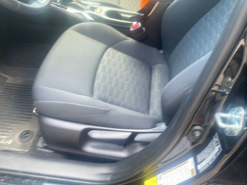 Used 2022 Toyota Corolla SE FWD image 14