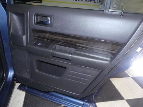 Used 2019 Ford Flex SEL image 26