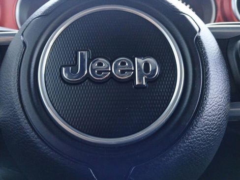 Used 2020 Jeep Wrangler Unlimited Rubicon AWD/4WD image 5
