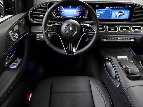New 2026 Mercedes-Benz GLE 450 4MATIC image 3