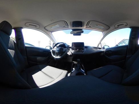 Used 2025 Toyota Corolla LE FWD image 42