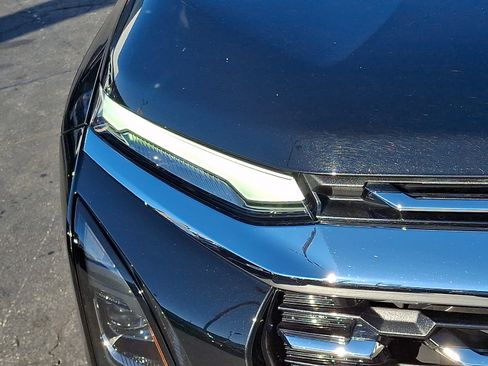 Certified 2025 Chevrolet Equinox LT w/ Convenience Package II image 10