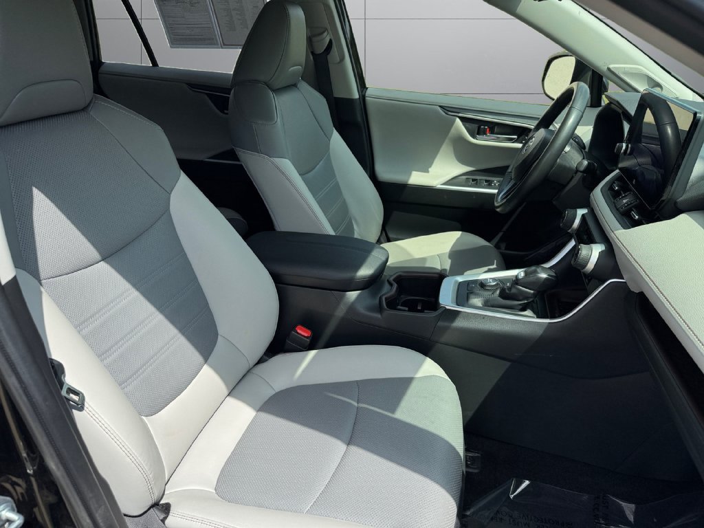 Certified 2024 Toyota RAV4 Limited w/ Advanced Technology Package AWD/4WD image 17