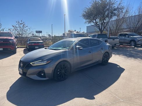 Certified 2023 Nissan Maxima SR w/ Sport Mat Group image 1