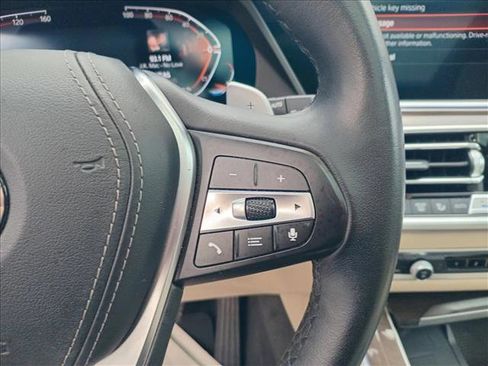 Used 2022 BMW X5 xDrive40i w/ Premium Package image 19