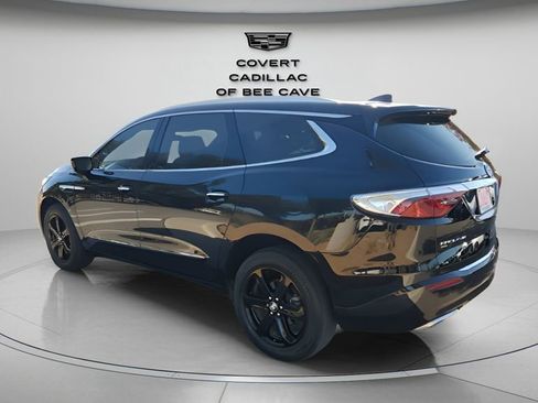 Used 2023 Buick Enclave Essence w/ Experience Buick Package image 7