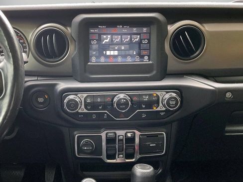 Used 2021 Jeep Wrangler Unlimited Sport AWD/4WD image 13