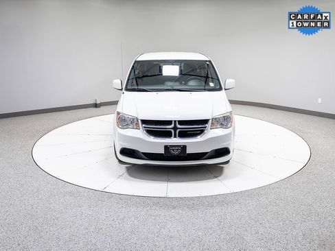 Used 2016 Dodge Grand Caravan SE image 24