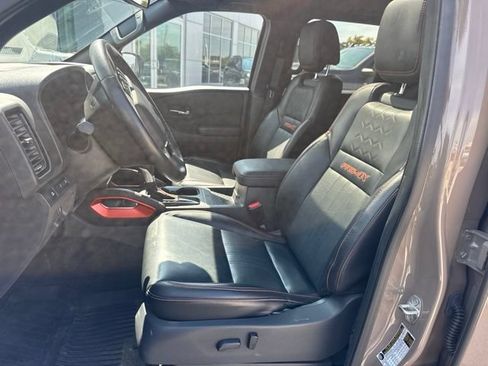 Used 2023 Nissan Frontier PRO-4X w/ Pro-4X Premium Package AWD/4WD image 8