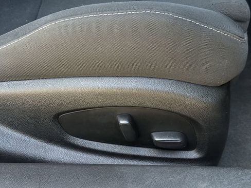 Used 2023 Chevrolet Camaro LT RWD image 27