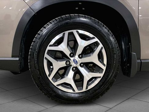 Used 2019 Subaru Forester Premium w/ All-Weather Package image 11