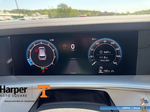 Used 2025 Volkswagen Tiguan SE w/ Panoramic Sunroof Package image 15