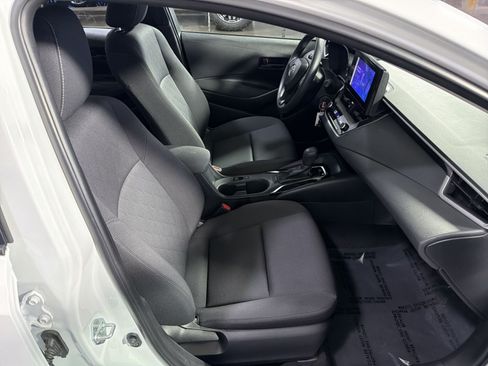 Used 2024 Toyota Corolla LE FWD image 24