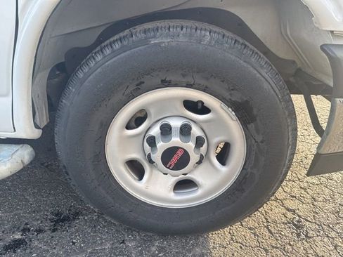 Certified 2023 GMC Savana 2500 w/ Driver Convenience Package image 13