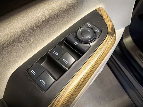 Used 2017 GMC Acadia Denali w/ Technology Package image 18