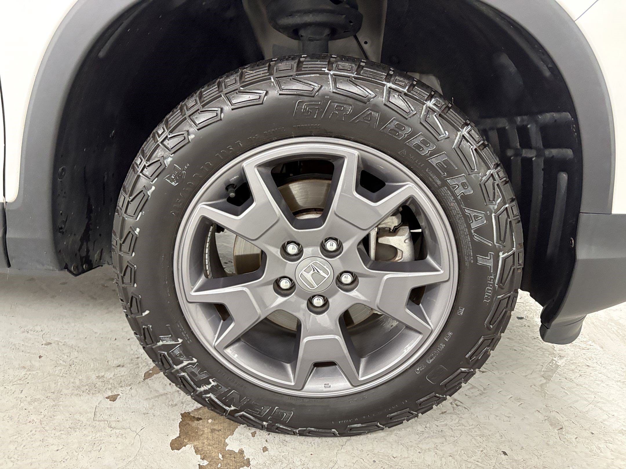 Used 2024 Honda Passport TrailSport image 13