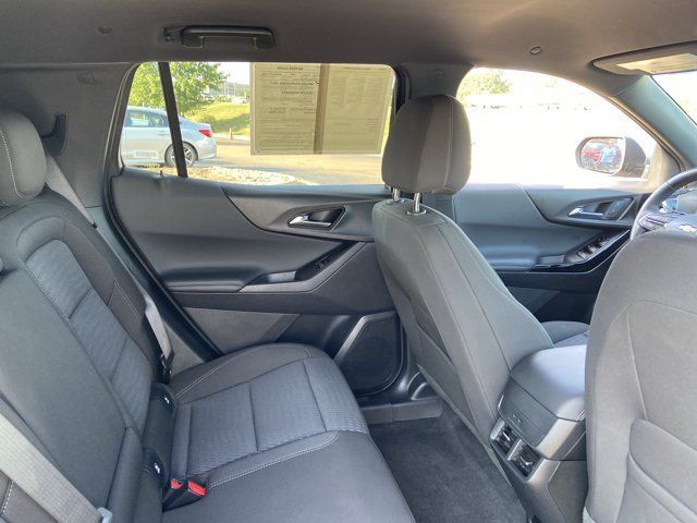 Used 2026 Chevrolet Equinox LT AWD/4WD image 29