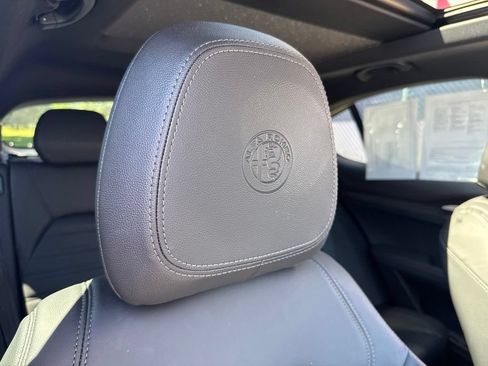 Used 2023 Alfa Romeo Stelvio Estrema AWD/4WD image 72