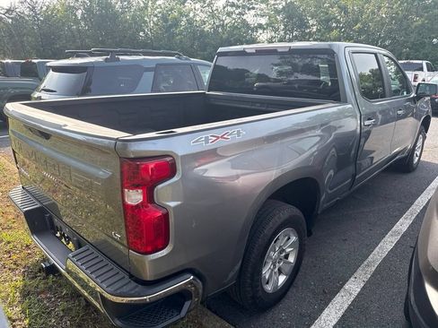 Used 2020 Chevrolet Silverado 1500 LT w/ Convenience Package AWD/4WD image 4