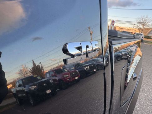 Certified 2022 Toyota Tacoma SR5 image 8