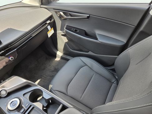 New 2025 Kia EV6 Light image 19