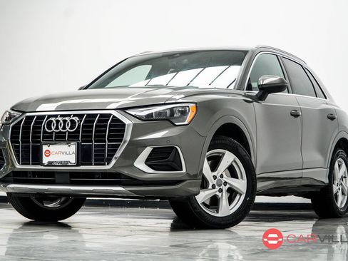 Used 2019 Audi Q3 2.0T Premium w/ Convenience Package AWD/4WD image 1