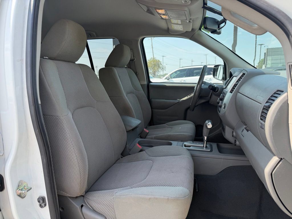 Used 2019 Nissan Frontier SV w/ Value Truck Package RWD image 30