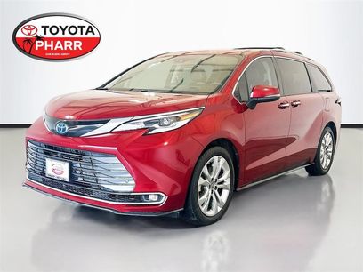 Used 2023 Toyota Sienna Platinum