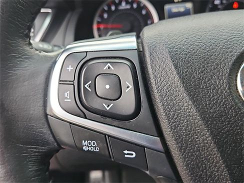 Used 2015 Toyota Camry SE image 20