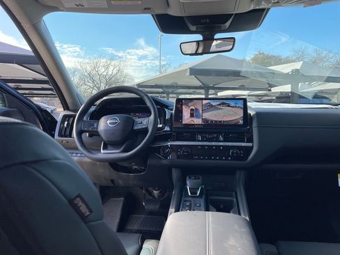 New 2026 Nissan Pathfinder Platinum w/ Cargo Package AWD/4WD image 4