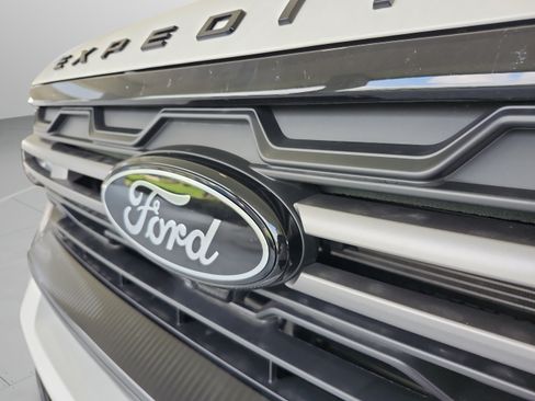 Certified 2025 Ford Expedition Tremor AWD/4WD image 21