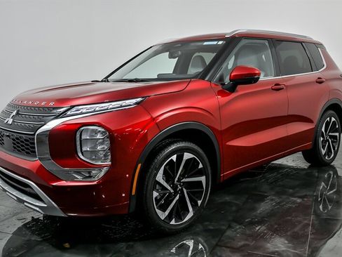 Used 2024 Mitsubishi Outlander SEL image 5