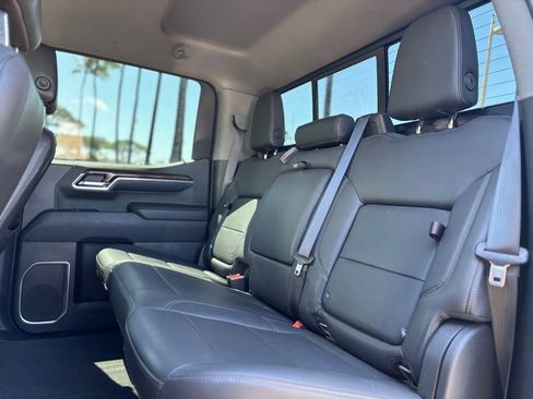 Used 2022 GMC Sierra 1500 Elevation w/ Elevation Premium Package image 10