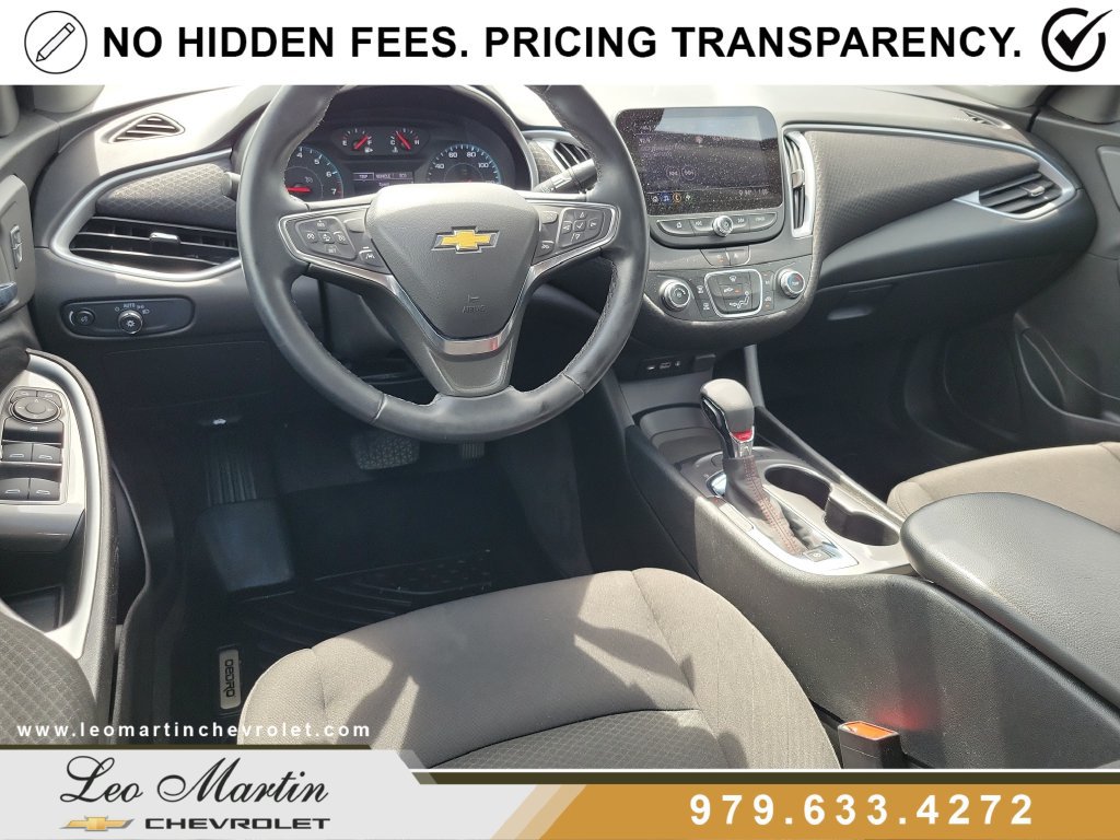 Used 2025 Chevrolet Malibu RS FWD image 10