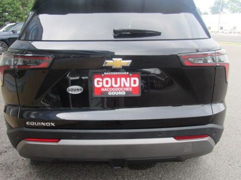 Used 2026 Chevrolet Equinox LT FWD image 7