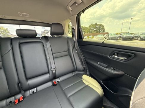 Used 2024 Nissan Rogue SL w/ SL Premium Package FWD image 14