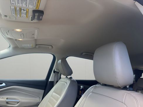 Used 2018 Ford Escape Titanium AWD/4WD image 8