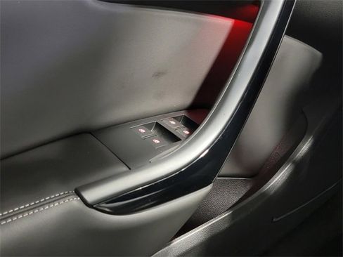 Used 2017 Buick Cascada Premium image 24