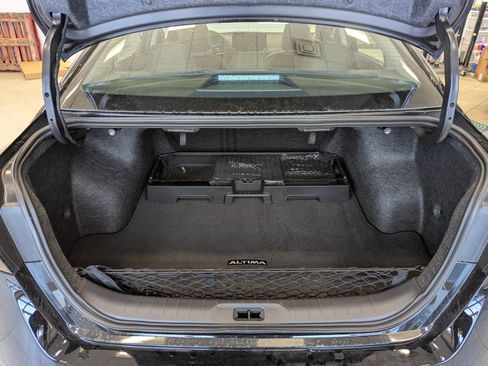 New 2025 Nissan Altima 2.5 SL image 13
