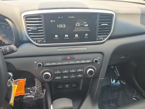 Used 2022 Kia Sportage Nightfall Edition FWD image 17