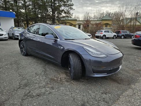 Used 2018 Tesla Model 3 Mid Range image 7