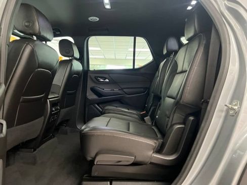 Used 2023 Chevrolet Traverse RS w/ LPO, Floor Liner Package FWD image 16