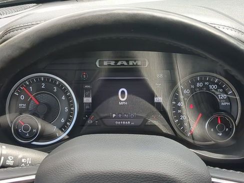 Used 2019 RAM 1500 Laramie AWD/4WD image 33