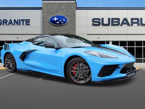 Used 2023 Chevrolet Corvette Stingray Premium Conv w/ Z51 Performance Package RWD image 5