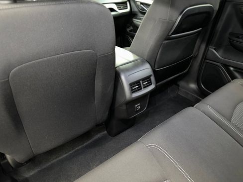 Used 2023 GMC Terrain SLE w/ Driver Convenience Package image 21