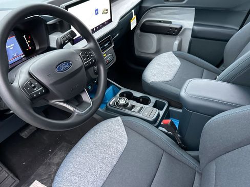 New 2026 Ford Maverick XLT image 9