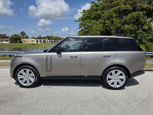 Certified 2023 Land Rover Range Rover SE AWD/4WD image 7