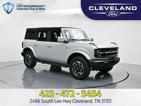 Used 2022 Ford Bronco Outer Banks image 1