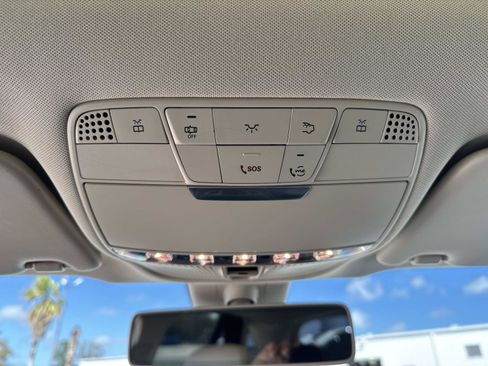 Used 2020 Mercedes-Benz GLC 300 4MATIC image 29